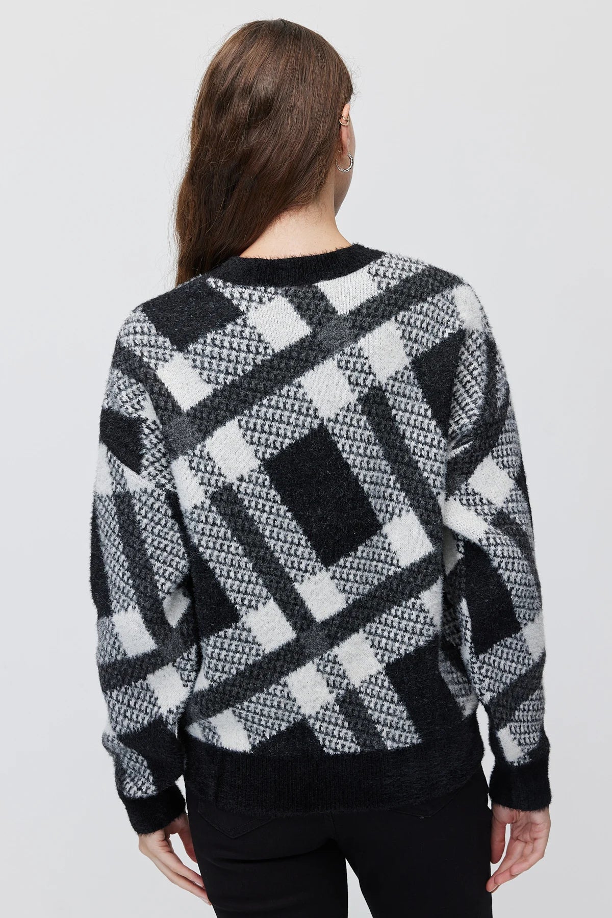 Women's Plaid Crew Neck Knit Sweater