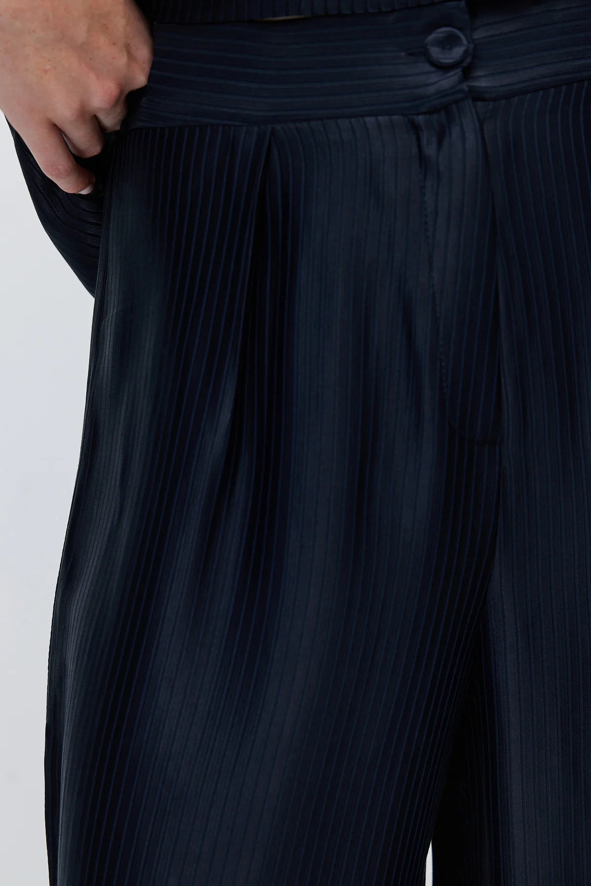 Women's Textured High-Waisted Wide-Leg Trousers