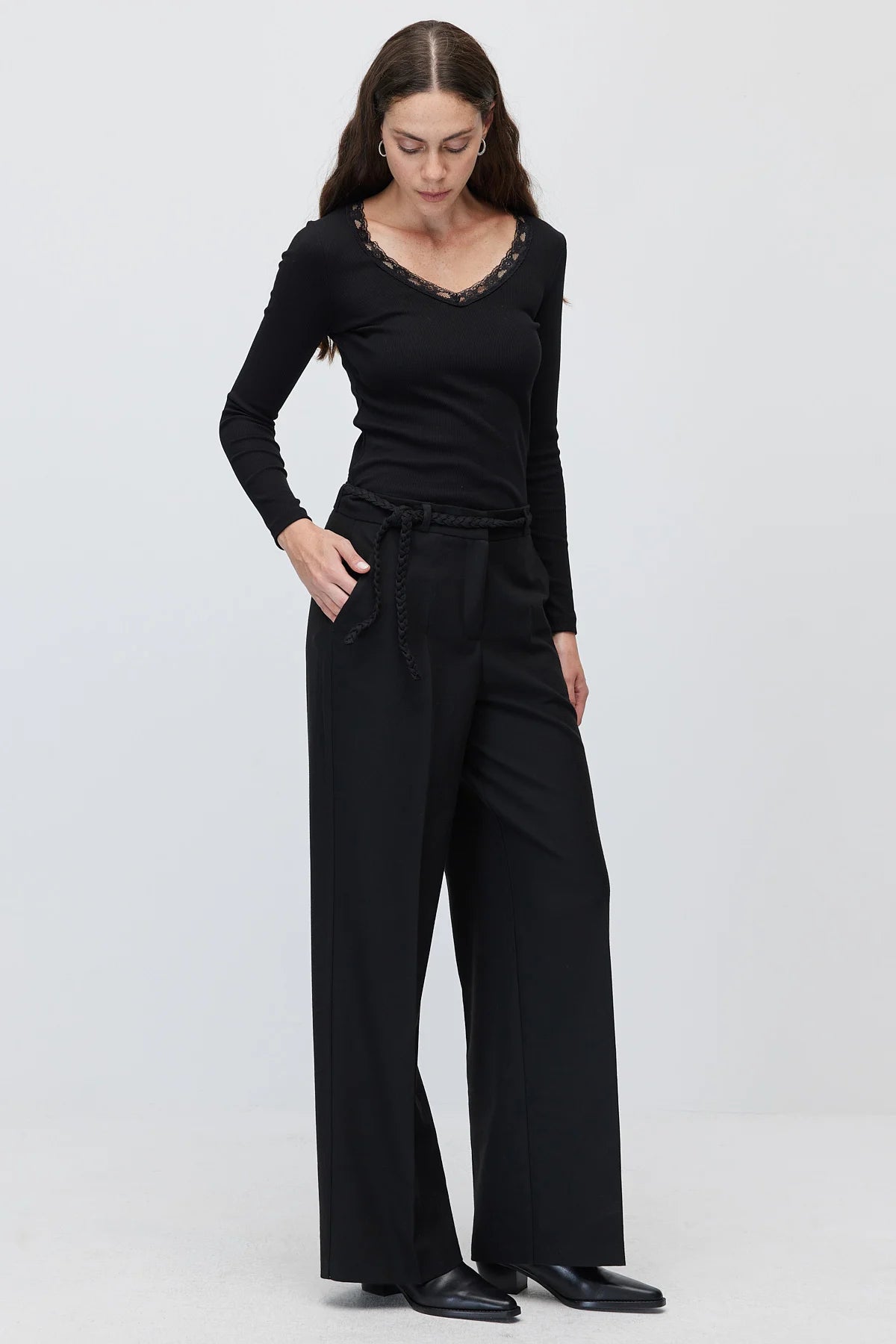 Women's high-waisted trousers with a braided belt detail