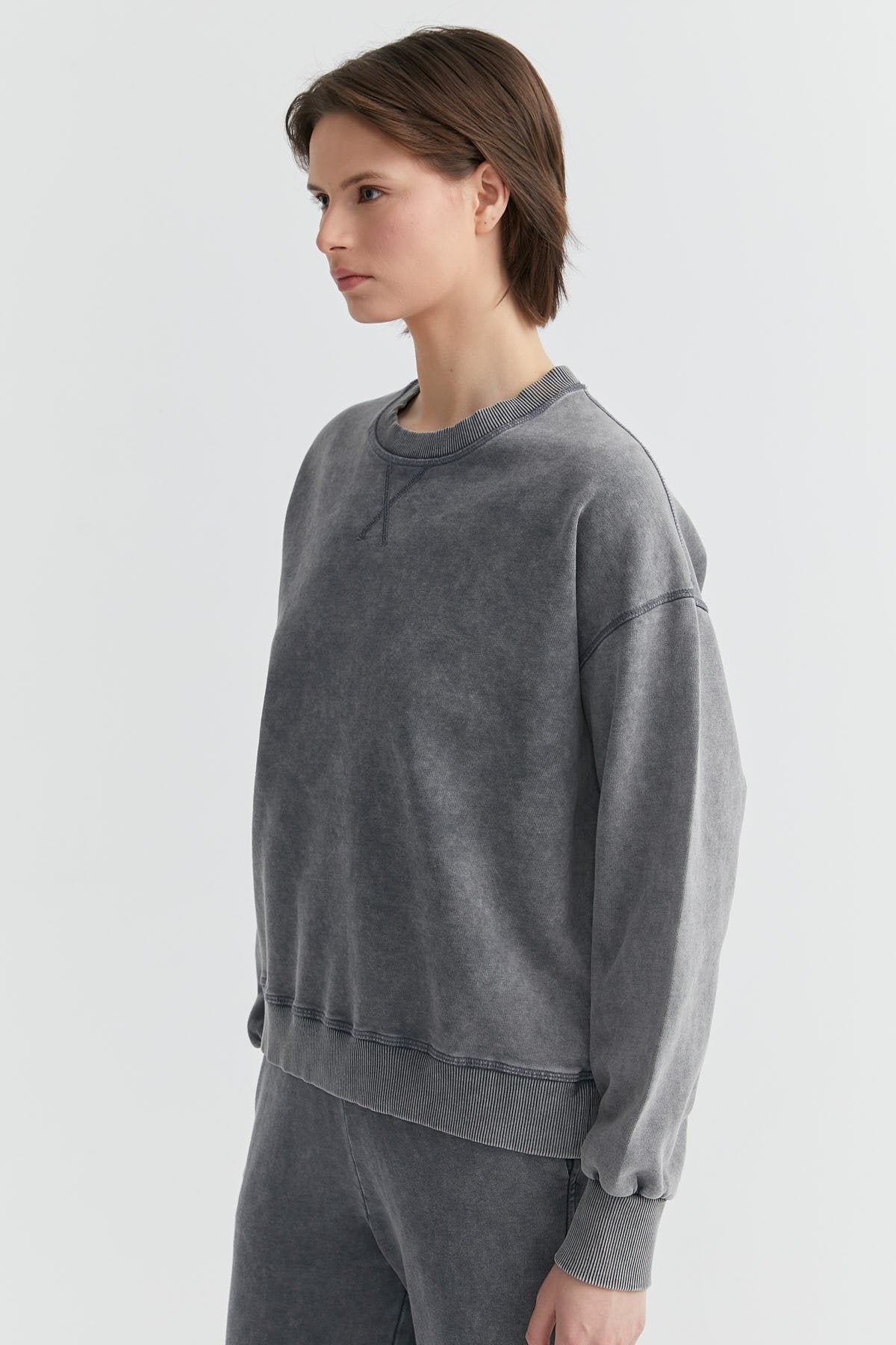 Women's Crew Neck Sweat Top