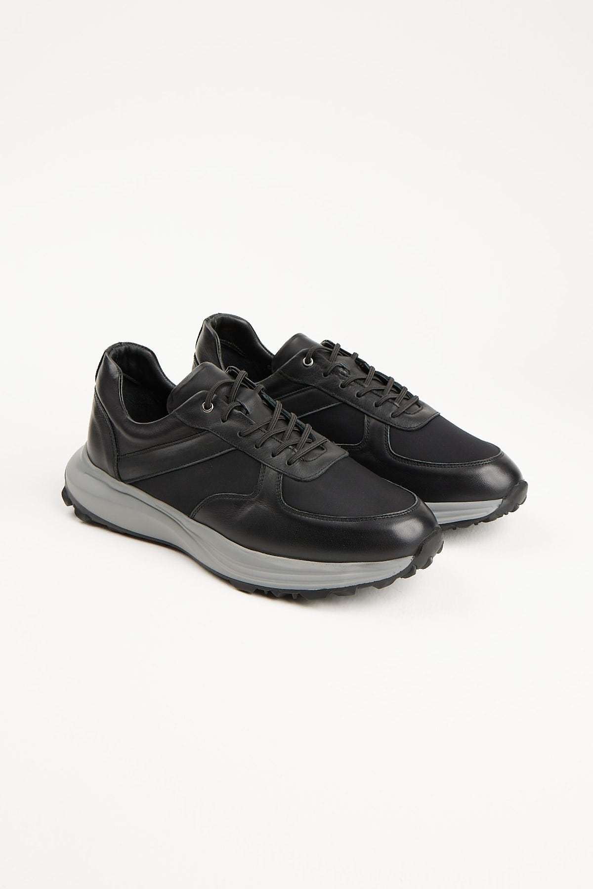 Men's Casual Shoes