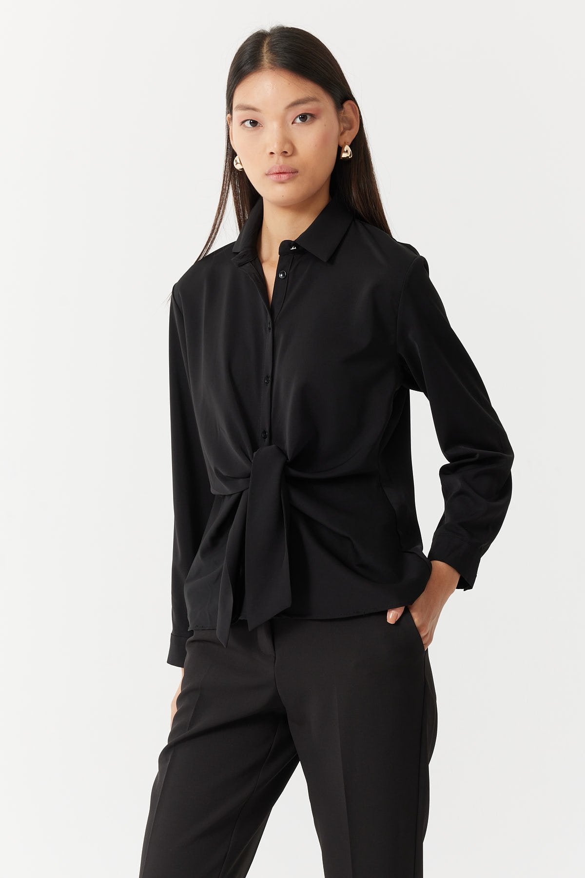 Women's Knotted Shirt