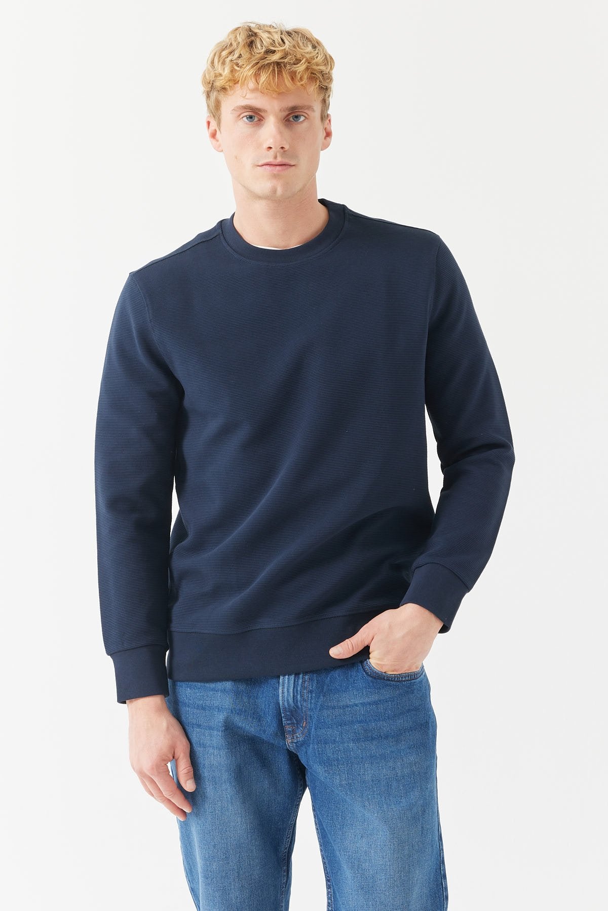 Men's Basic Sweatshirt