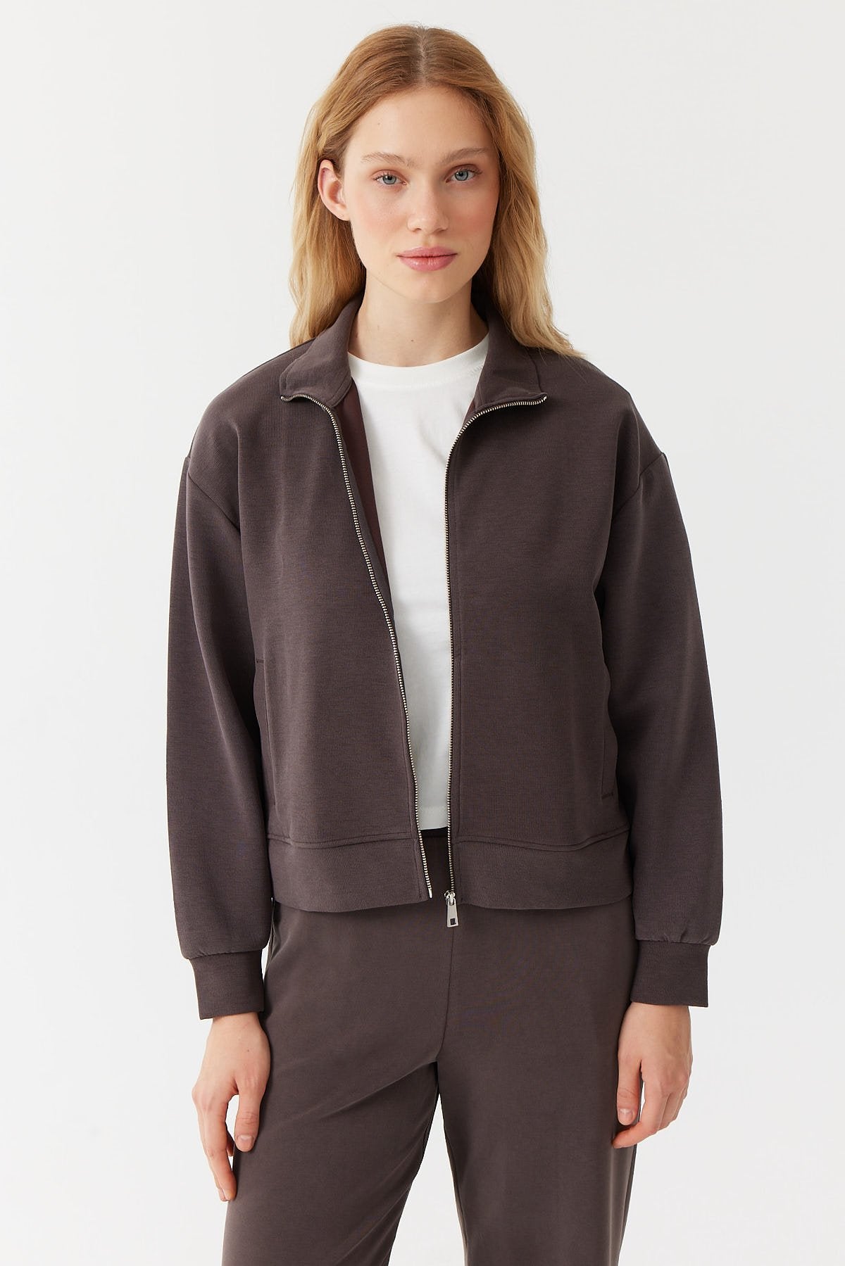 Women's Zippered Sweat Top