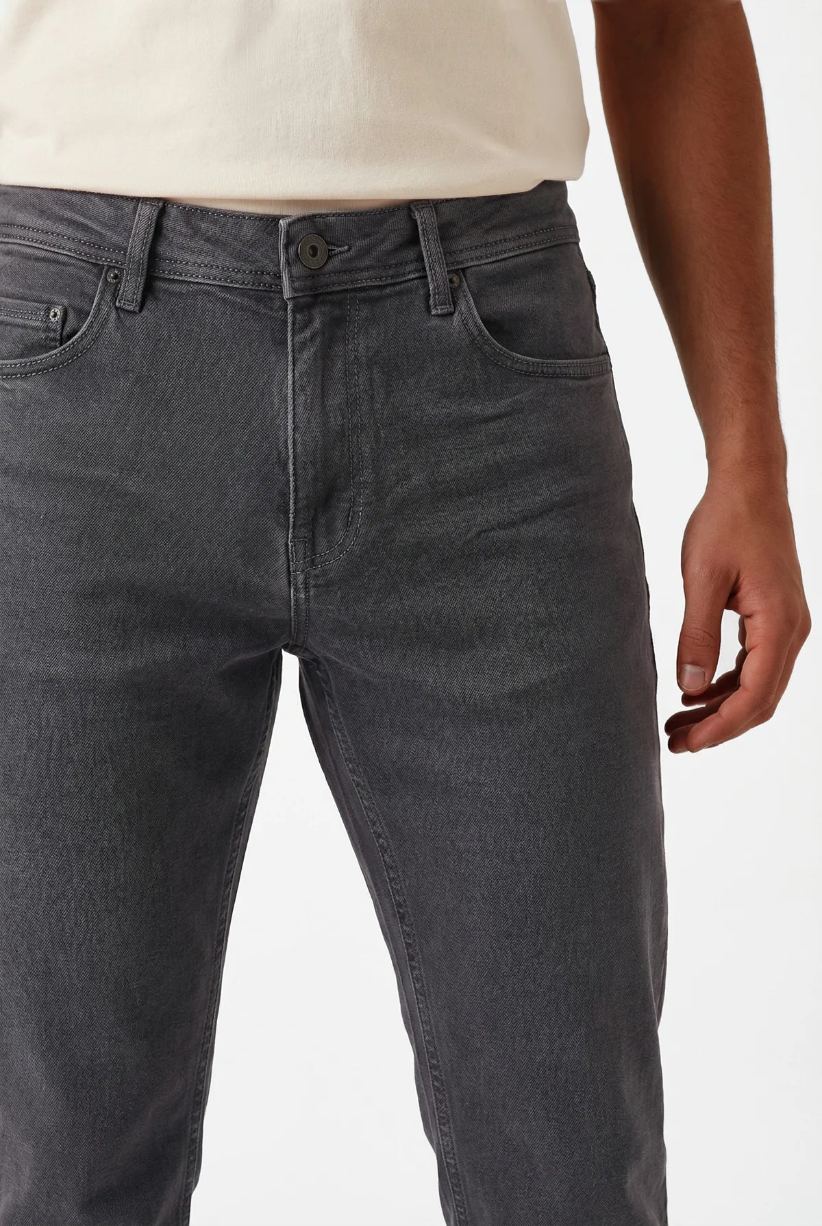MEN'S SLIM FIT JEANS