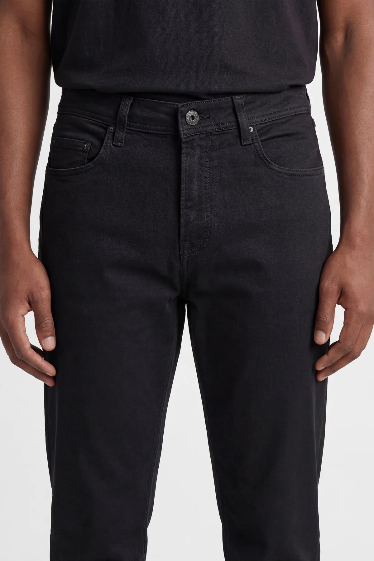 MEN'S REGULAR JEANS