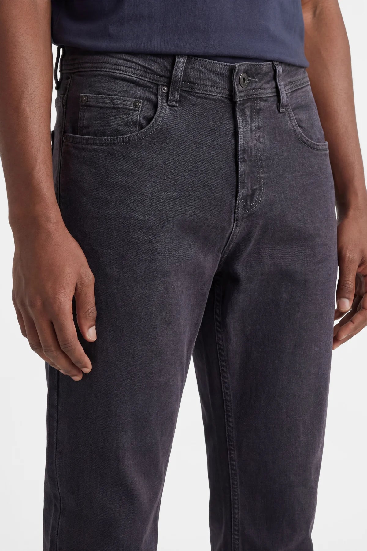 MEN'S REGULAR JEANS