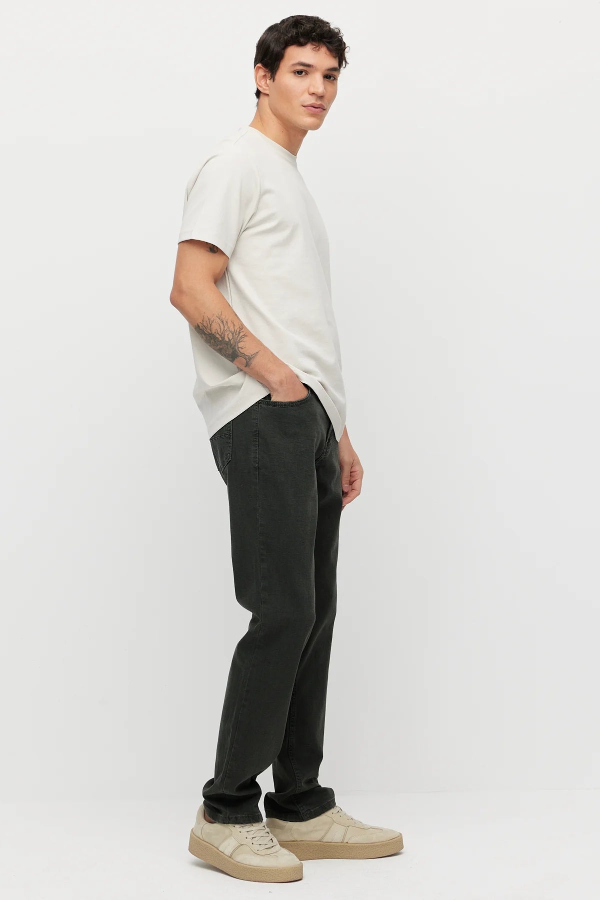 Men's Straight Fit Jeans