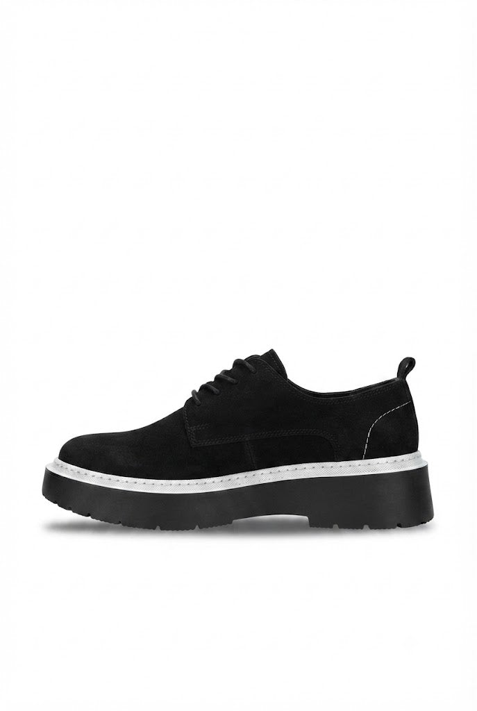 CASUAL SHOES
