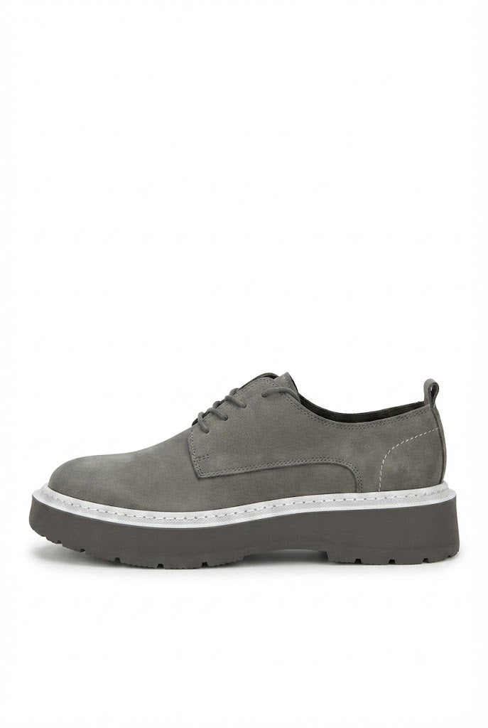 CASUAL SHOES