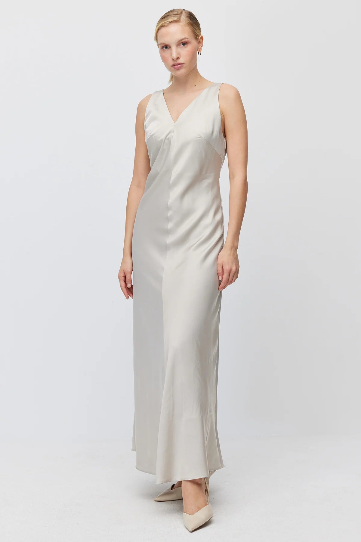 Women's V-Neck Sleeveless Satin Long Dress