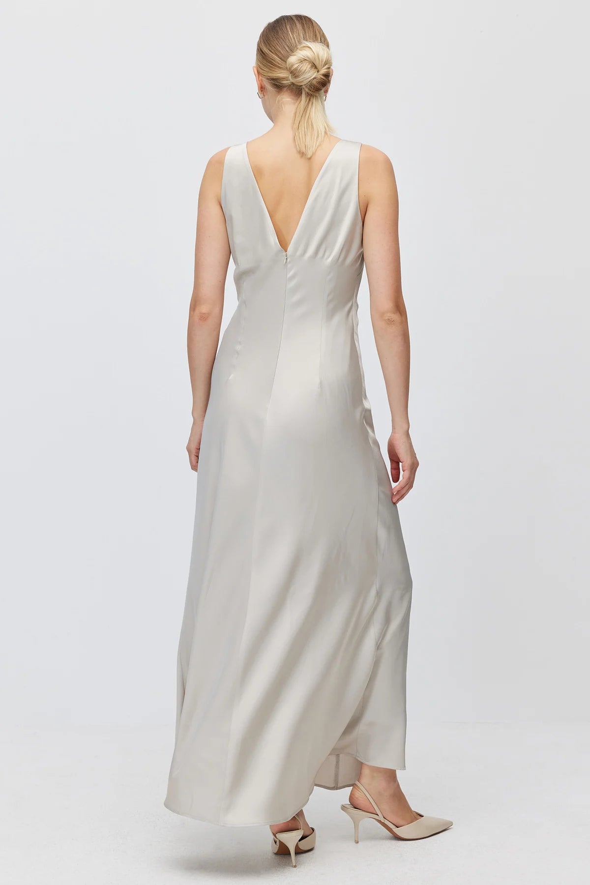 Women's V-Neck Sleeveless Satin Long Dress