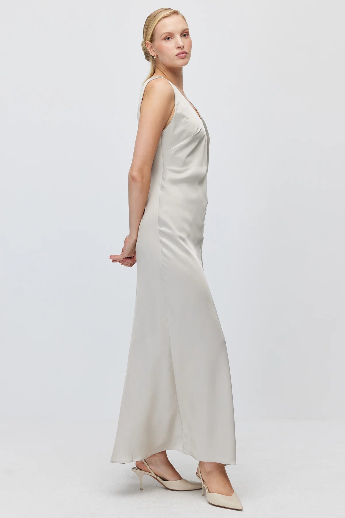 Women's V-Neck Sleeveless Satin Long Dress