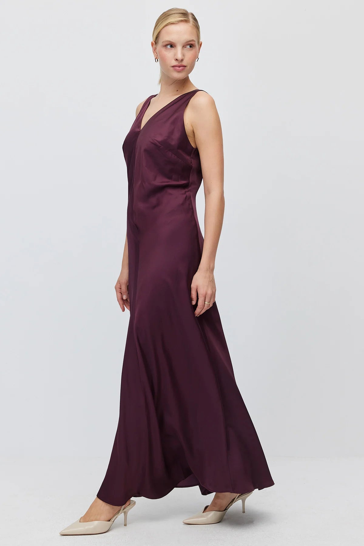 Women's V-Neck Sleeveless Satin Long Dress