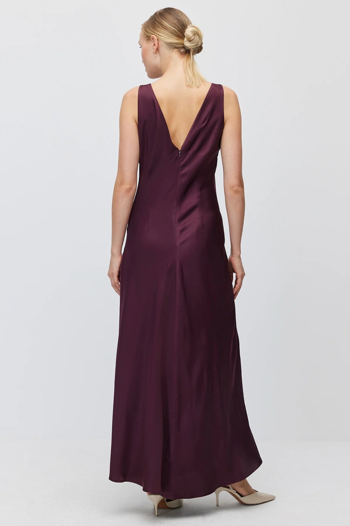 Women's V-Neck Sleeveless Satin Long Dress