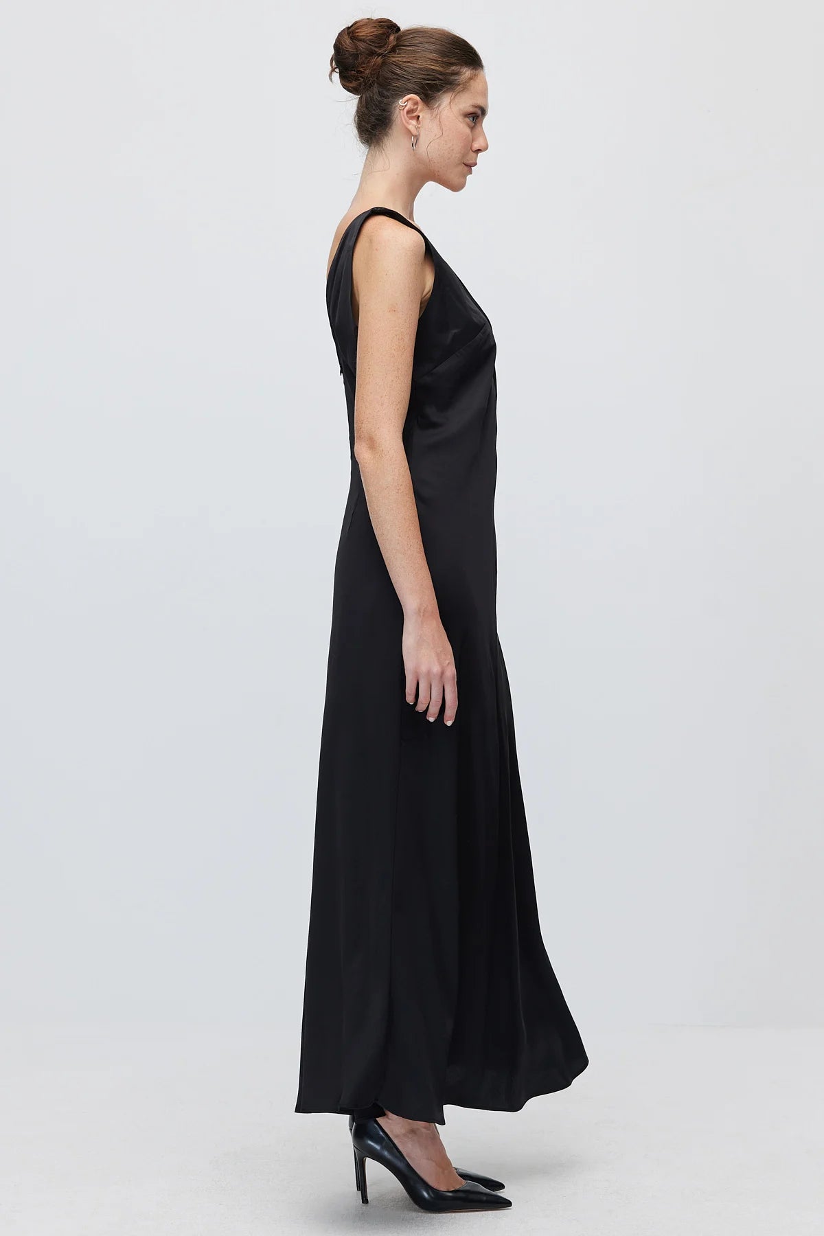 Women's V-Neck Sleeveless Satin Long Dress