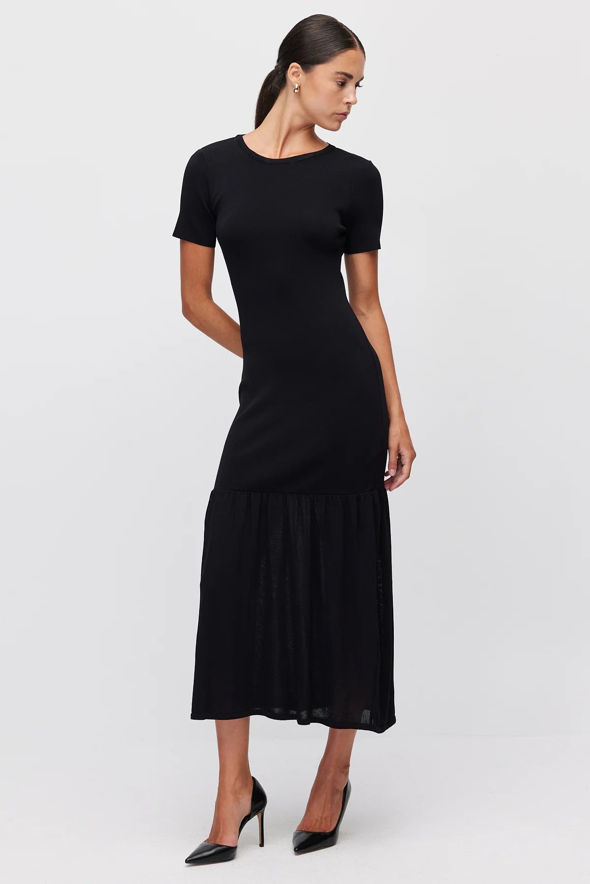 Women's Crew Neck Knit Dress with Ruffled Hem