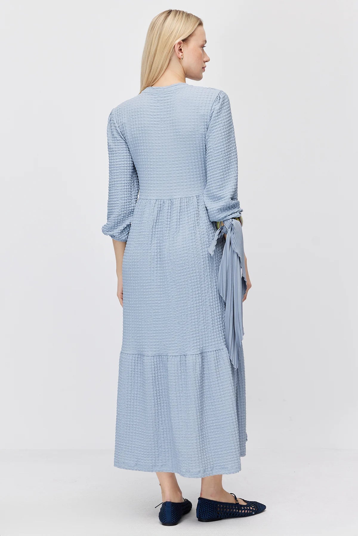 Women's Layered Detail Crew Neck Textured Maxi Dress