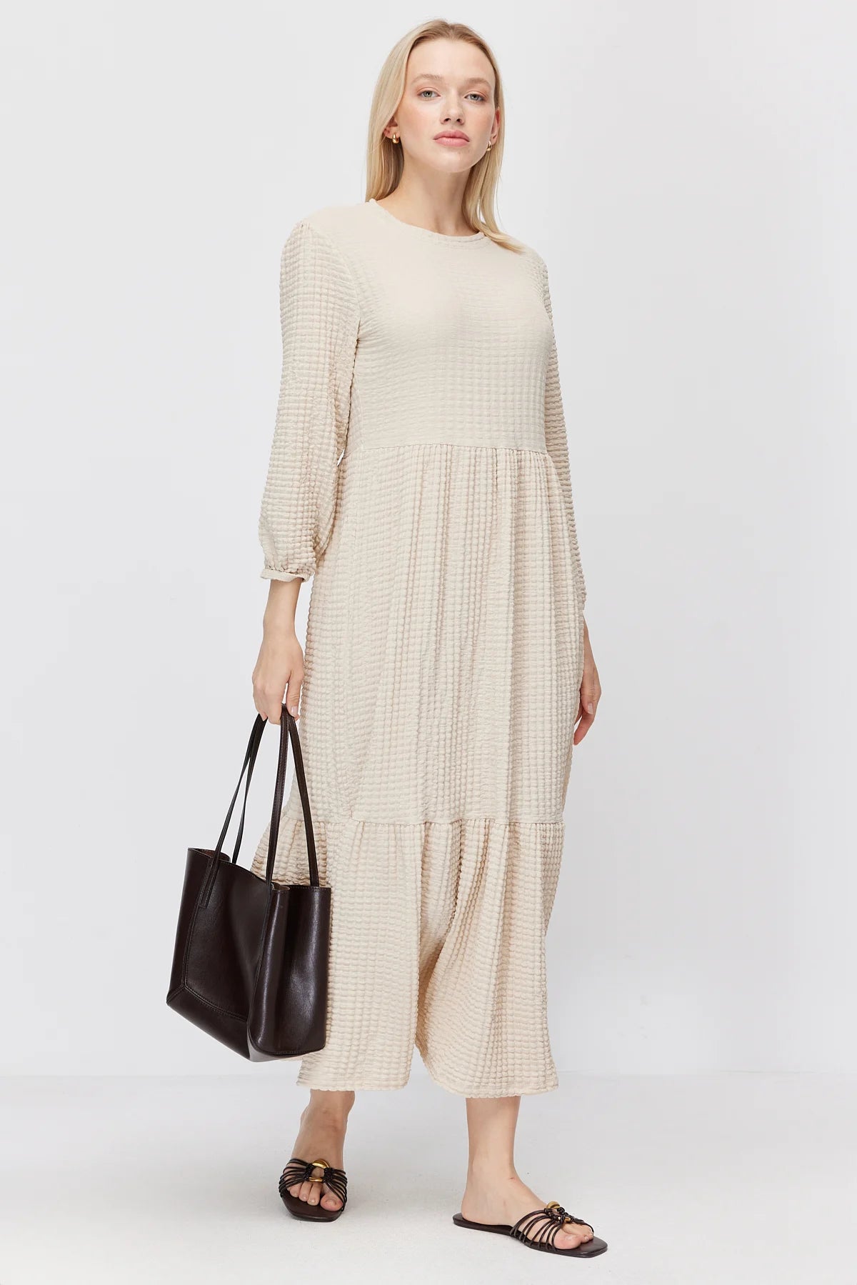 Women's Layered Detail Crew Neck Textured Maxi Dress