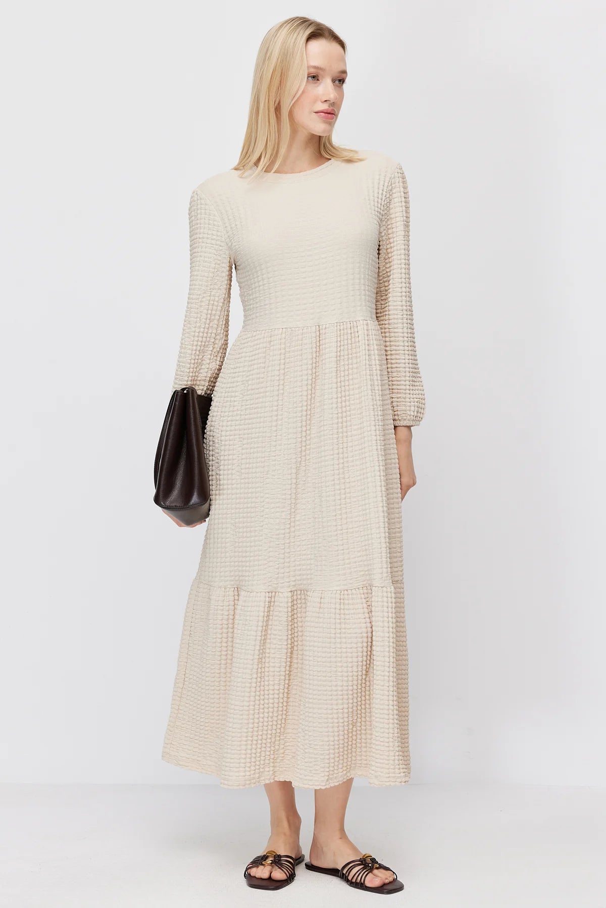 Women's Layered Detail Crew Neck Textured Maxi Dress