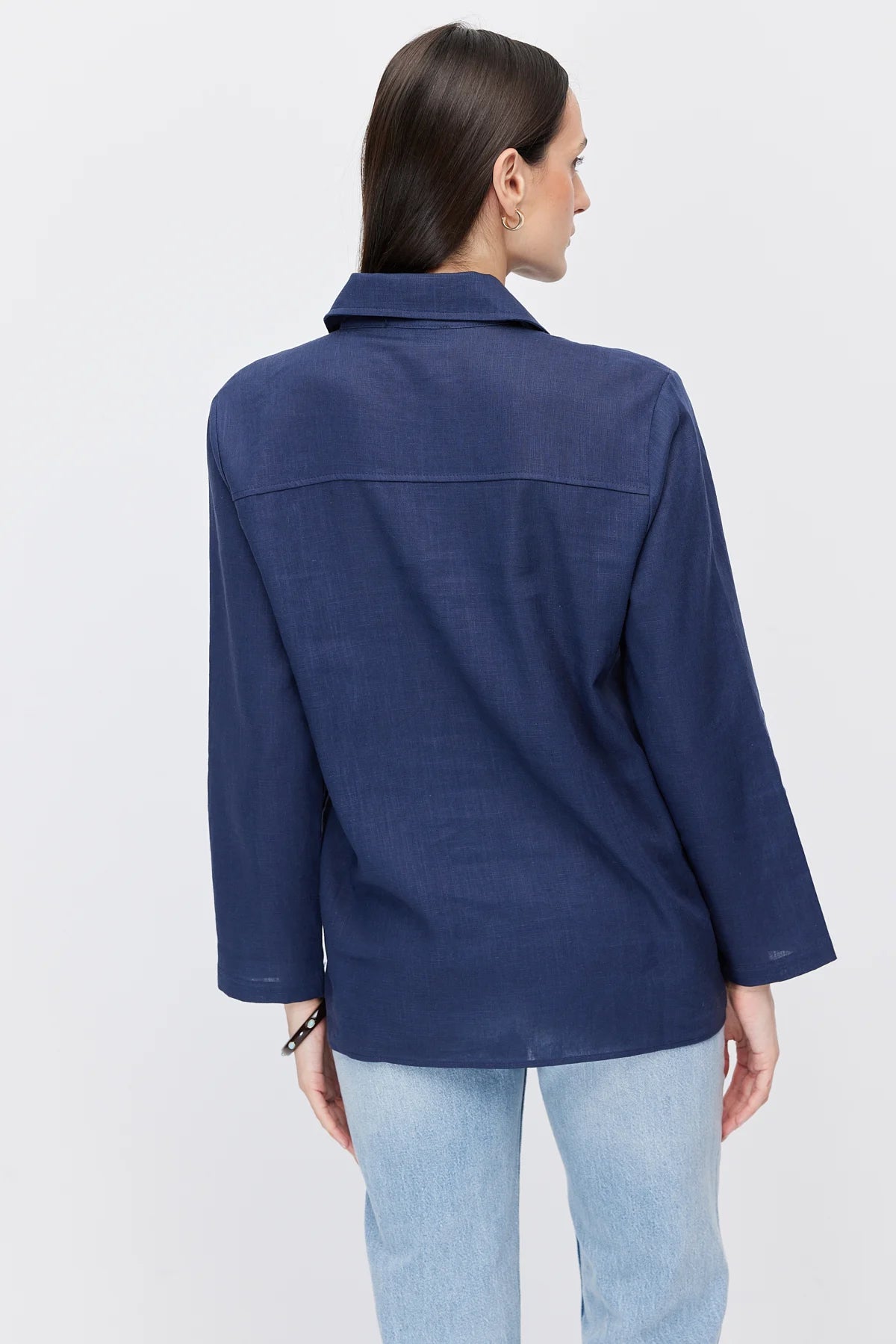 Women's Four-Pocket Linen Blend Shirt