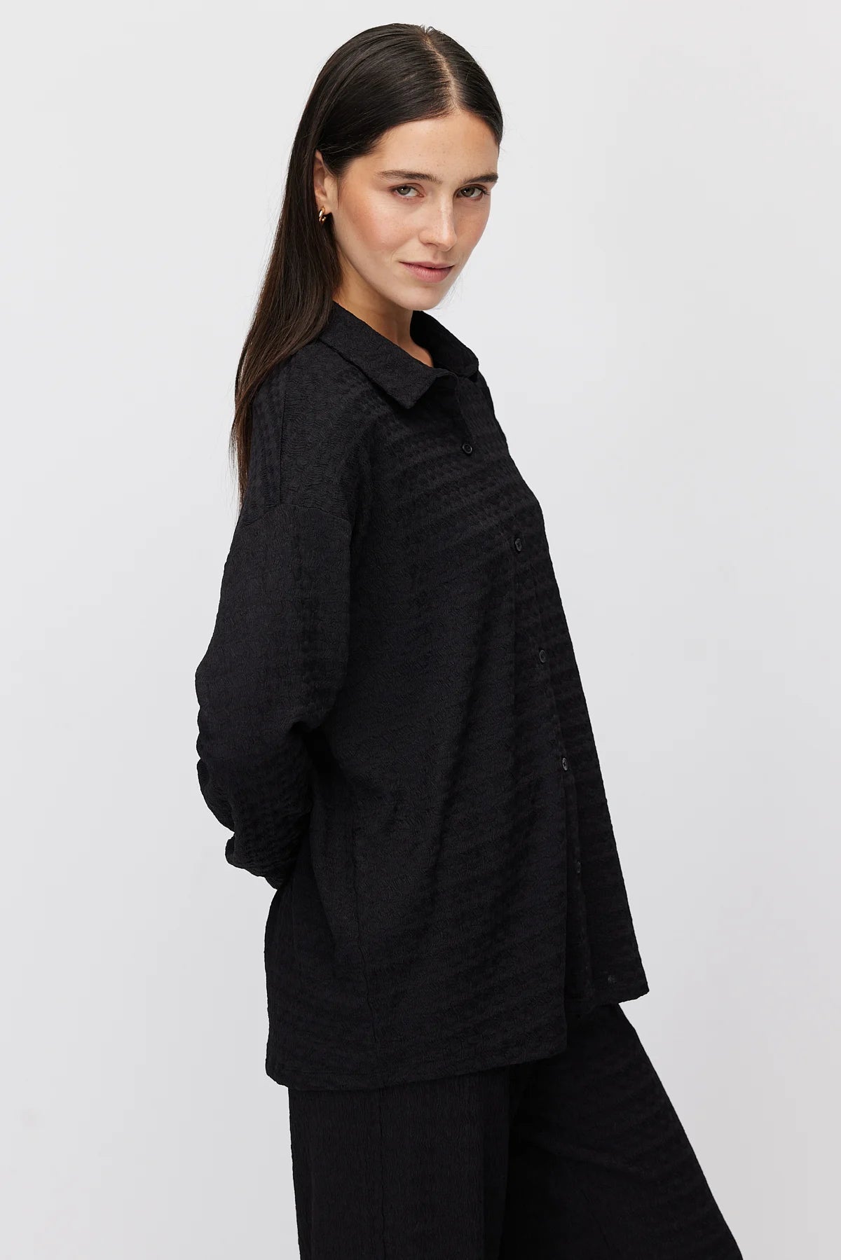 Women's Textured Knit Oversize Shirt