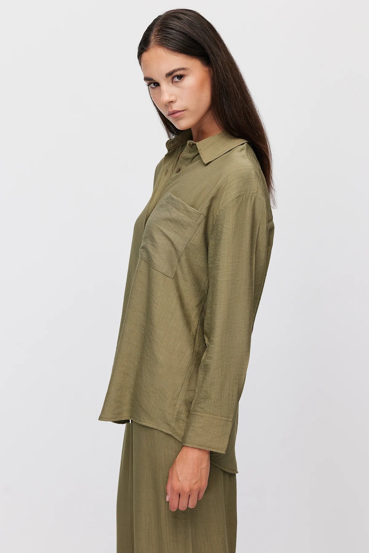 Women's Oversize Pocket Shirt