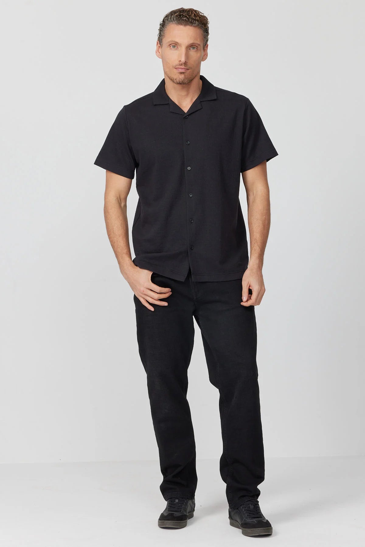 Men's Cuban Collar Short-Sleeve Shirt