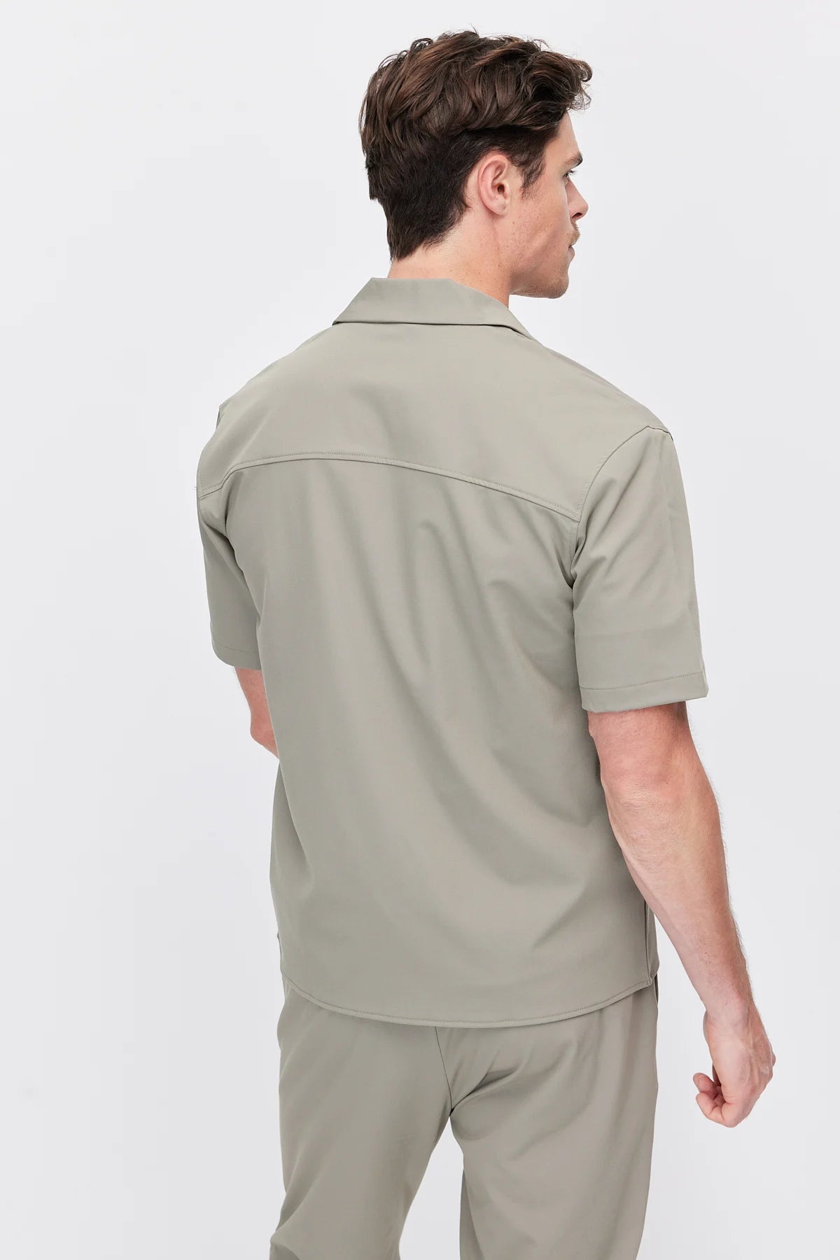 Men's Zip-Up Short-Sleeve Shirt