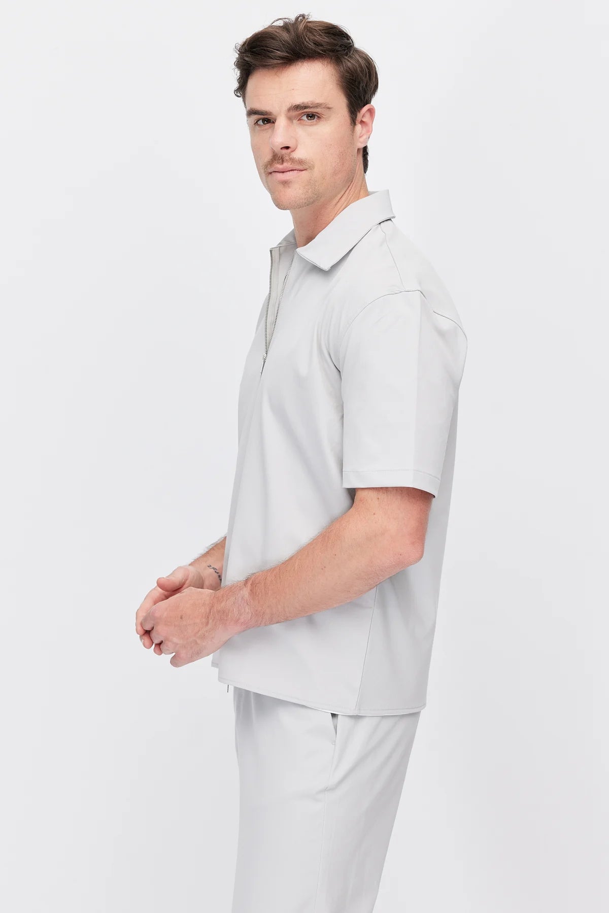 Men's Zip-Up Short-Sleeve Shirt