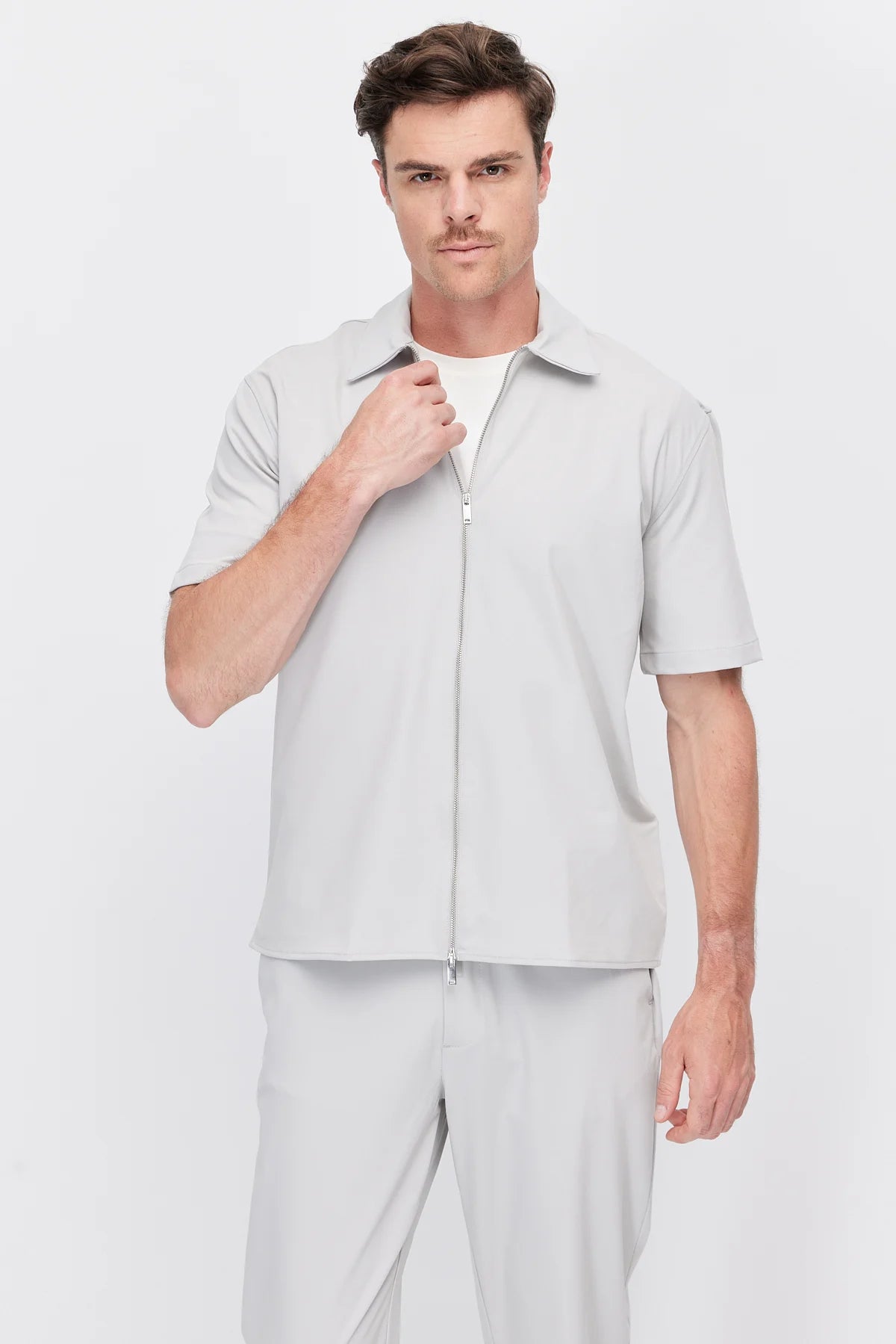 Men's Zip-Up Short-Sleeve Shirt