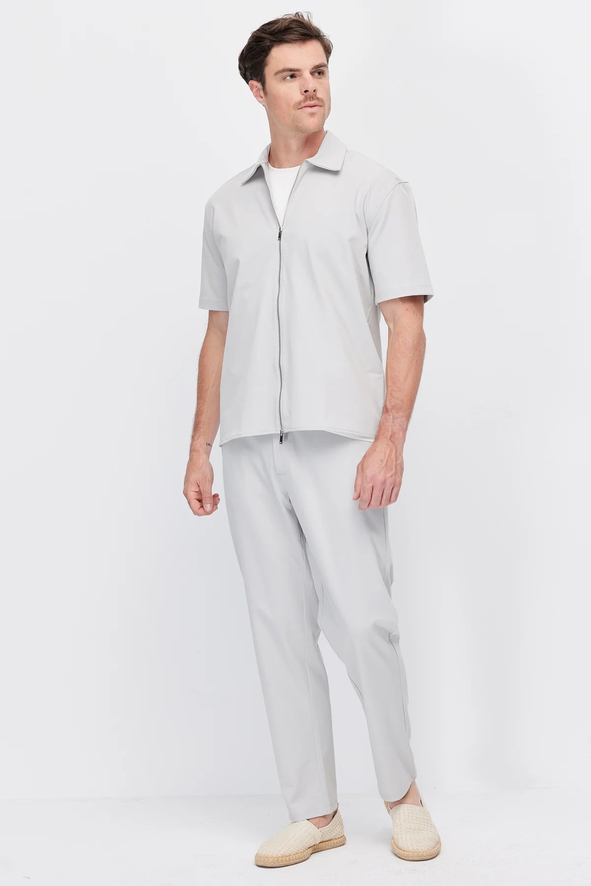 Men's Zip-Up Short-Sleeve Shirt