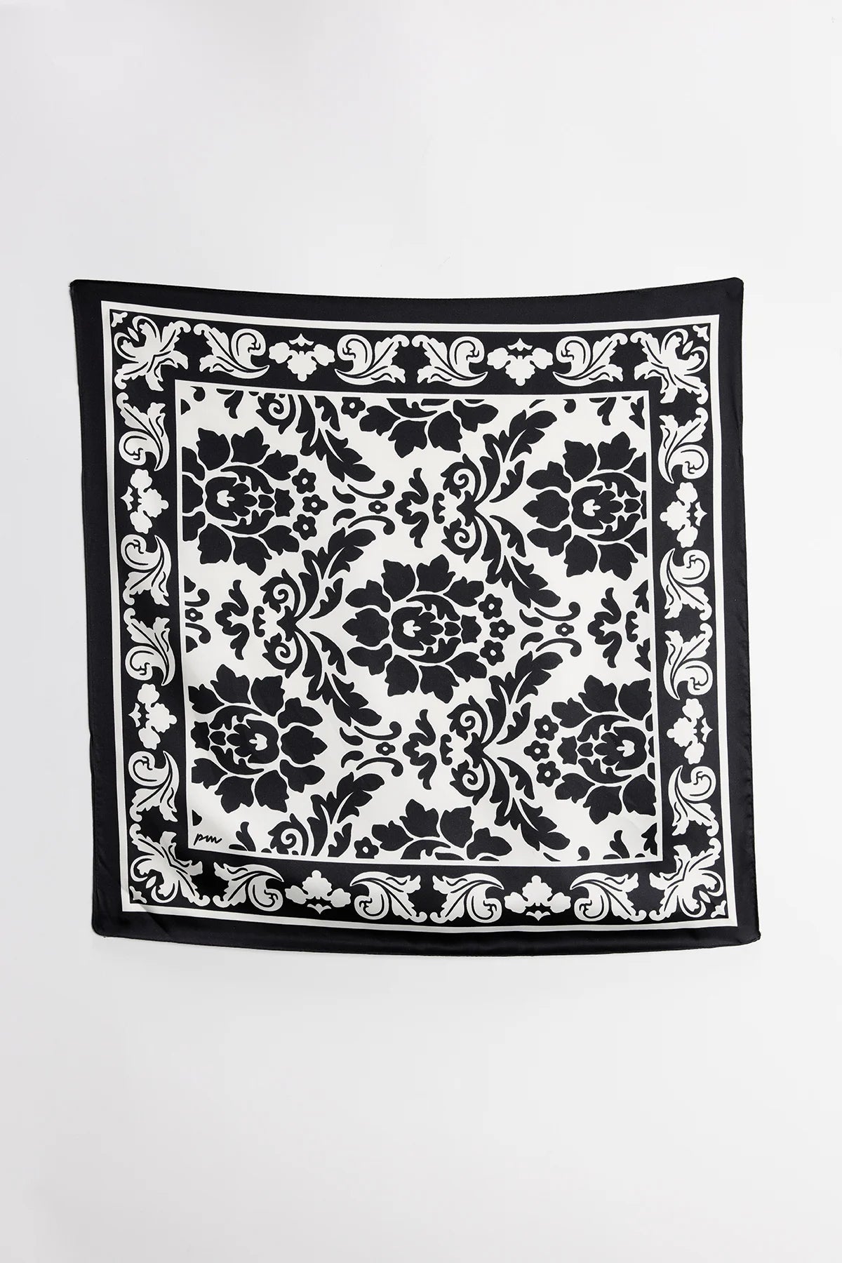 Women's Leaf Pattern Scarf