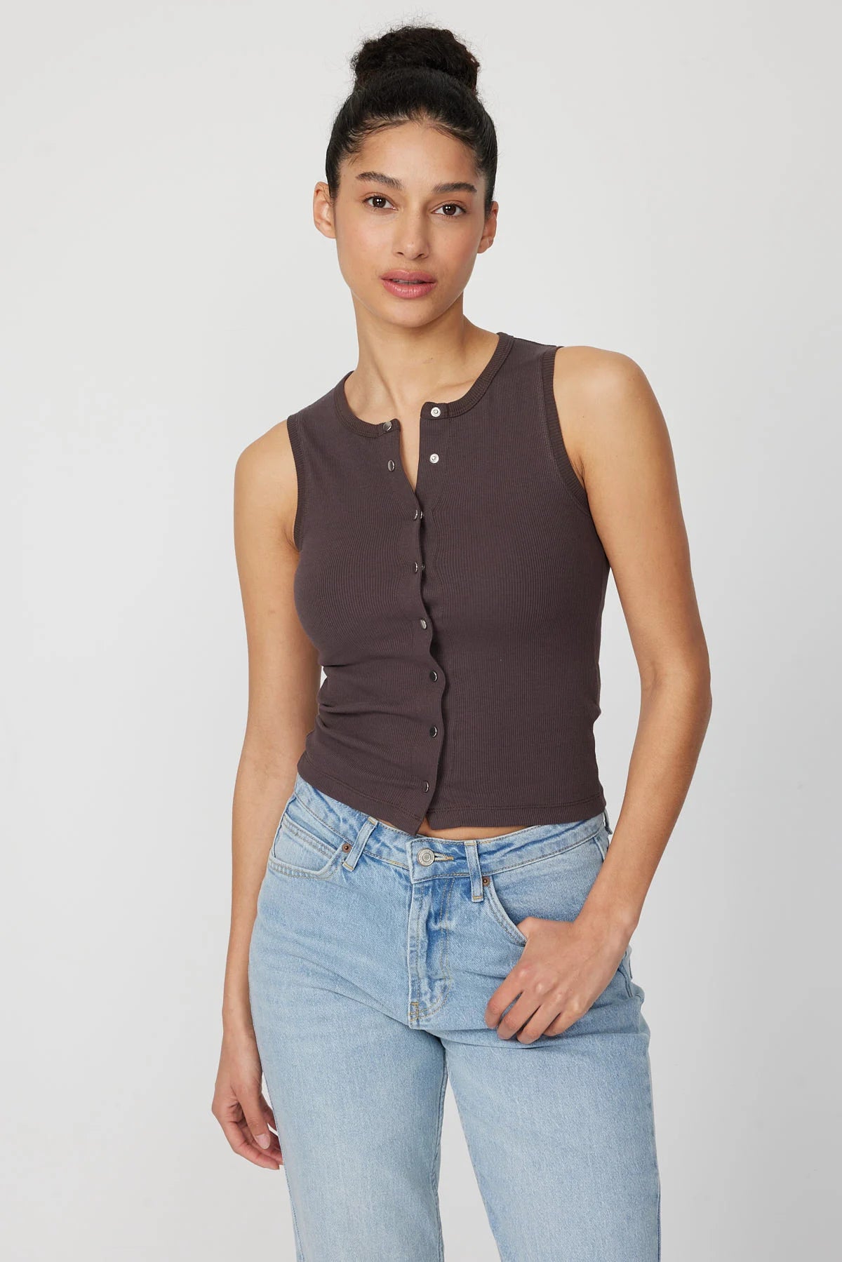 Women's Front Snap Sleeveless Blouse