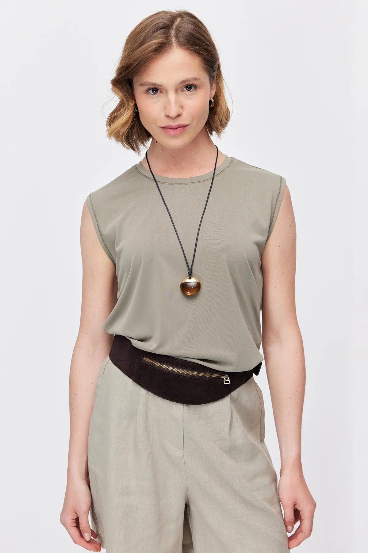 Women's Basic Sleeveless Blouse