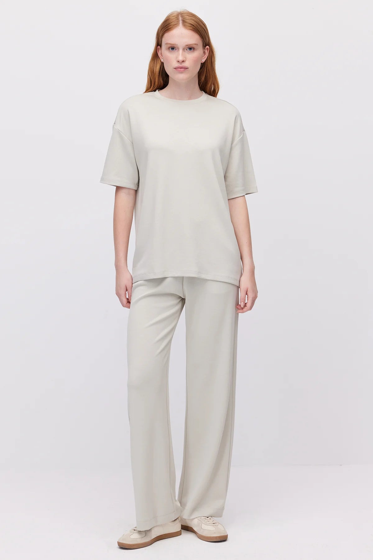 Women's Crew Neck Oversize T-Shirt