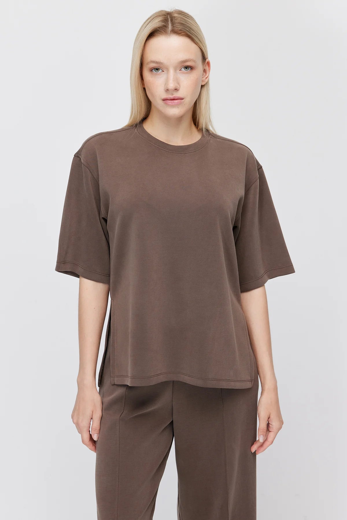 Women's Basic Crew Neck T-shirt