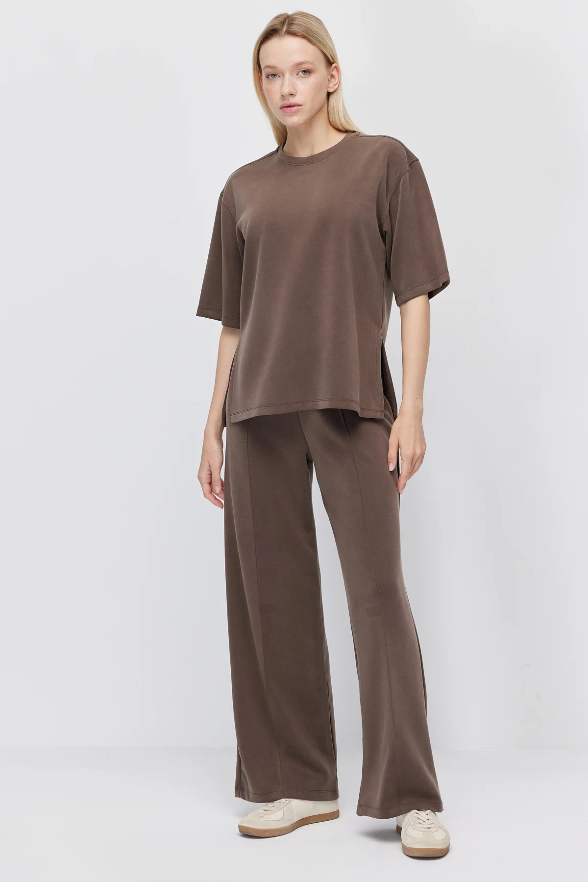 Women's Basic Crew Neck T-shirt