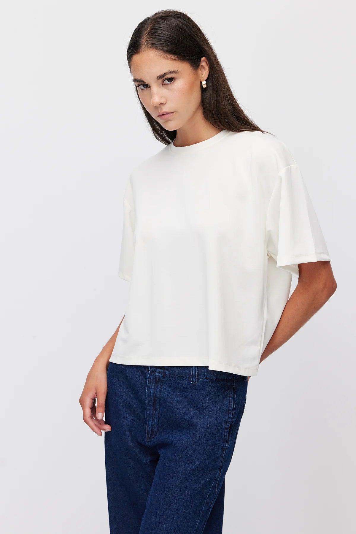 Women's Low Sleeve Basic T-shirt