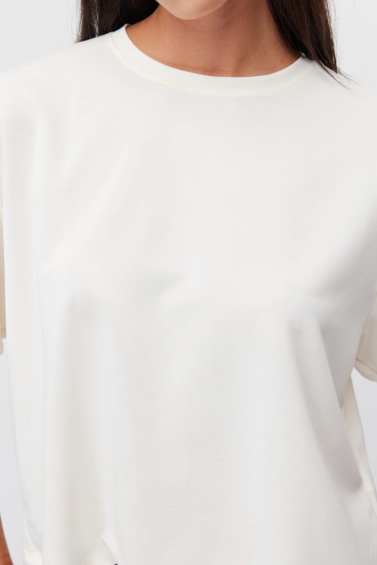 Women's Low Sleeve Basic T-shirt