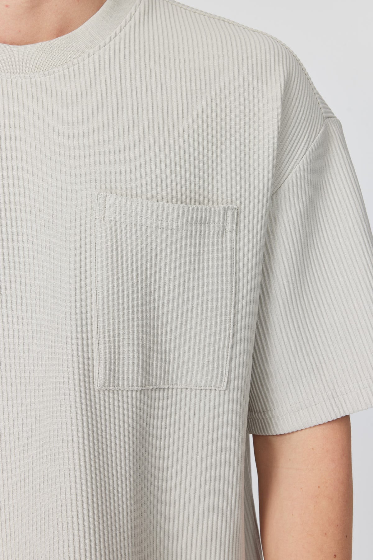 Men's Textured Pocket T-shirt