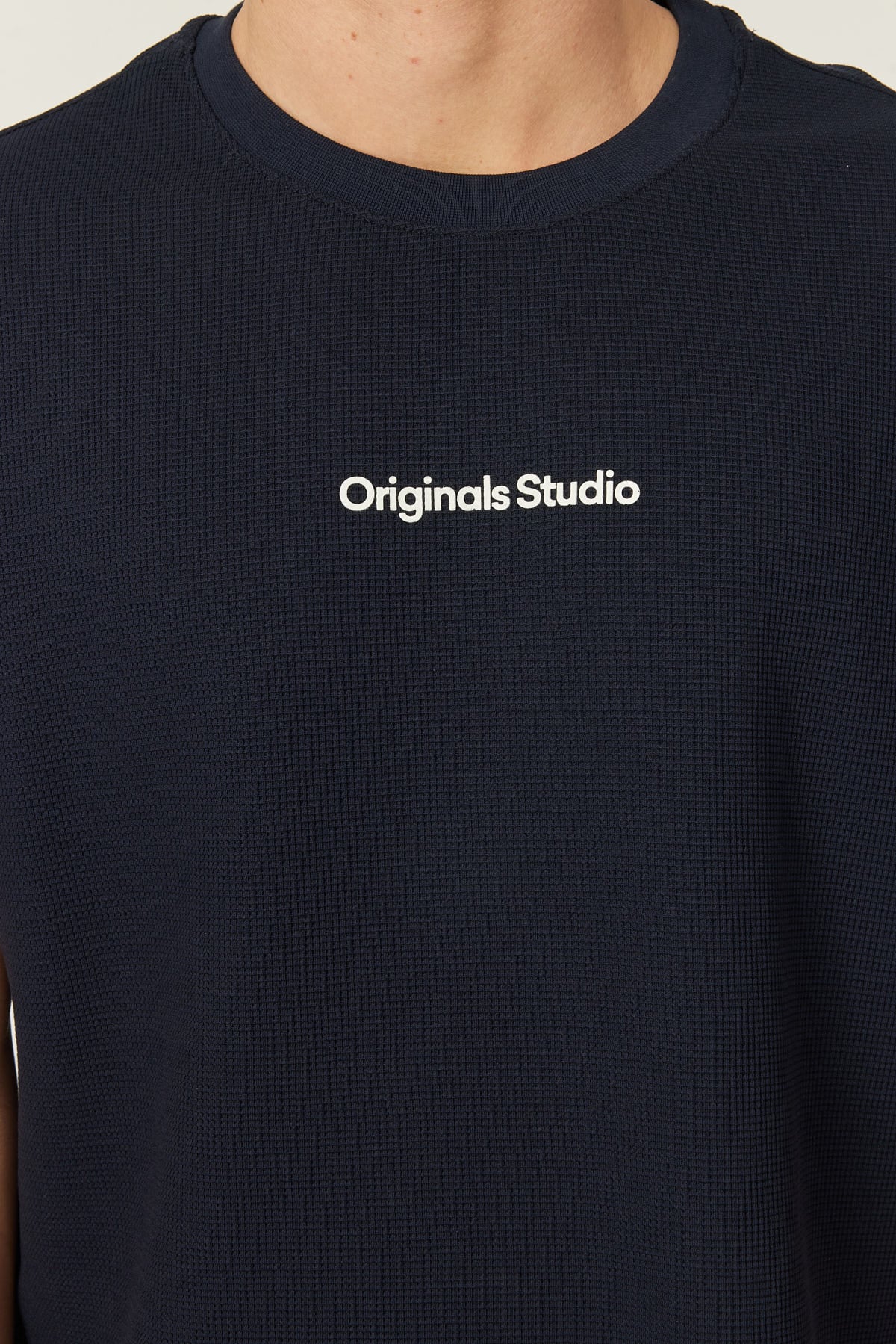 Men's Textured Text Detail T-shirt