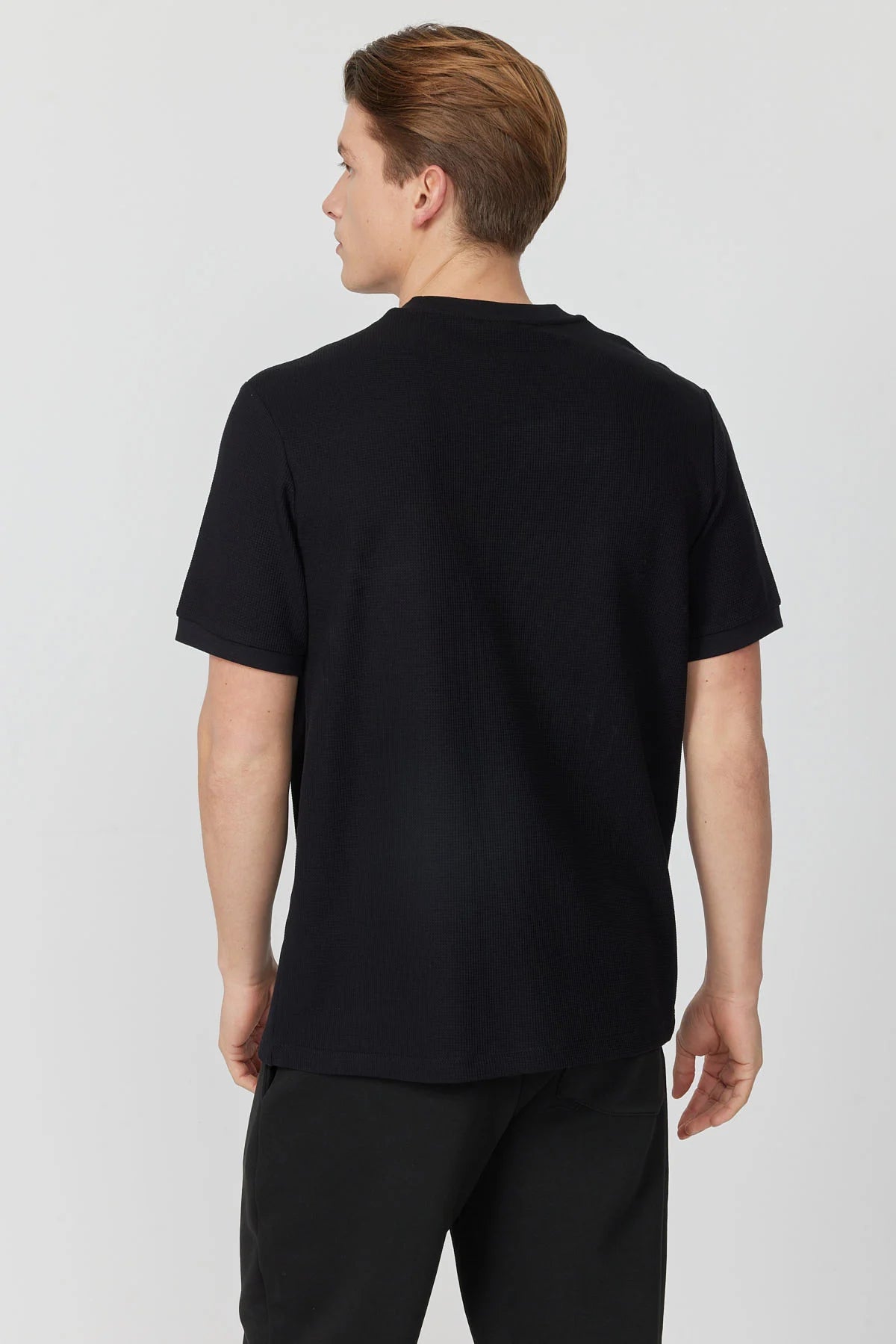 Men's Textured Text Detail T-shirt