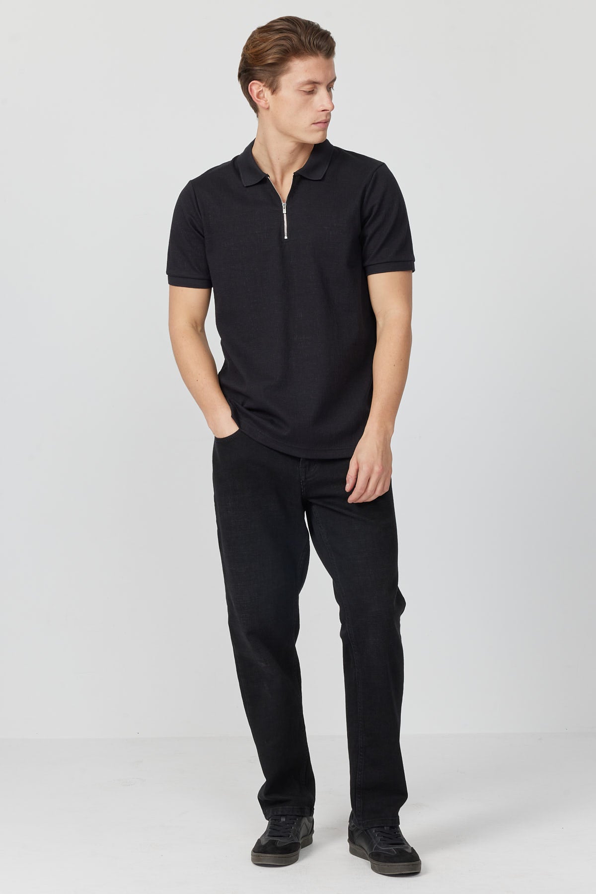 Erkek Fermuarlı Polo Yaka Tişört