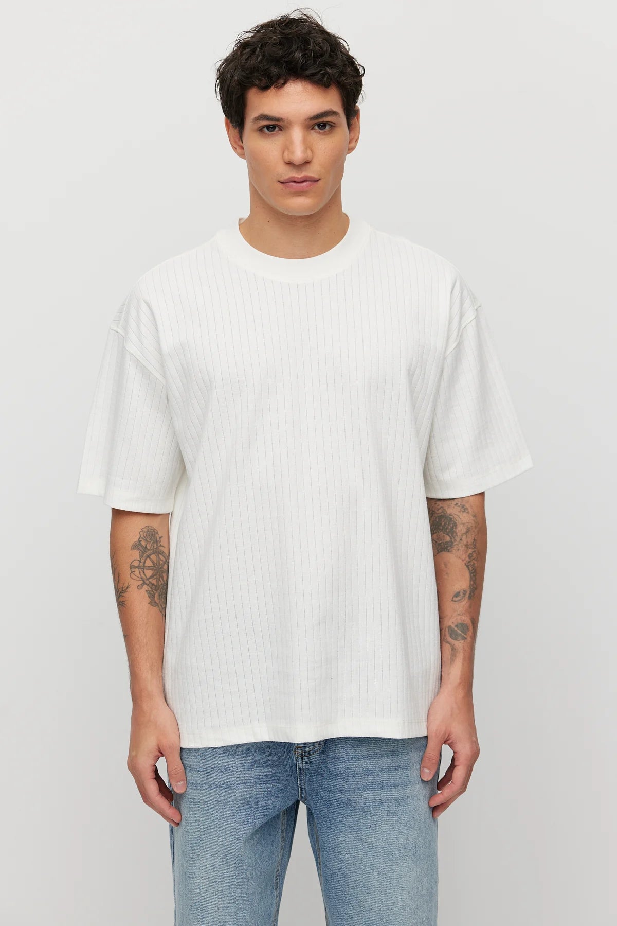 Men's Textured Crew Neck Oversize T-shirt