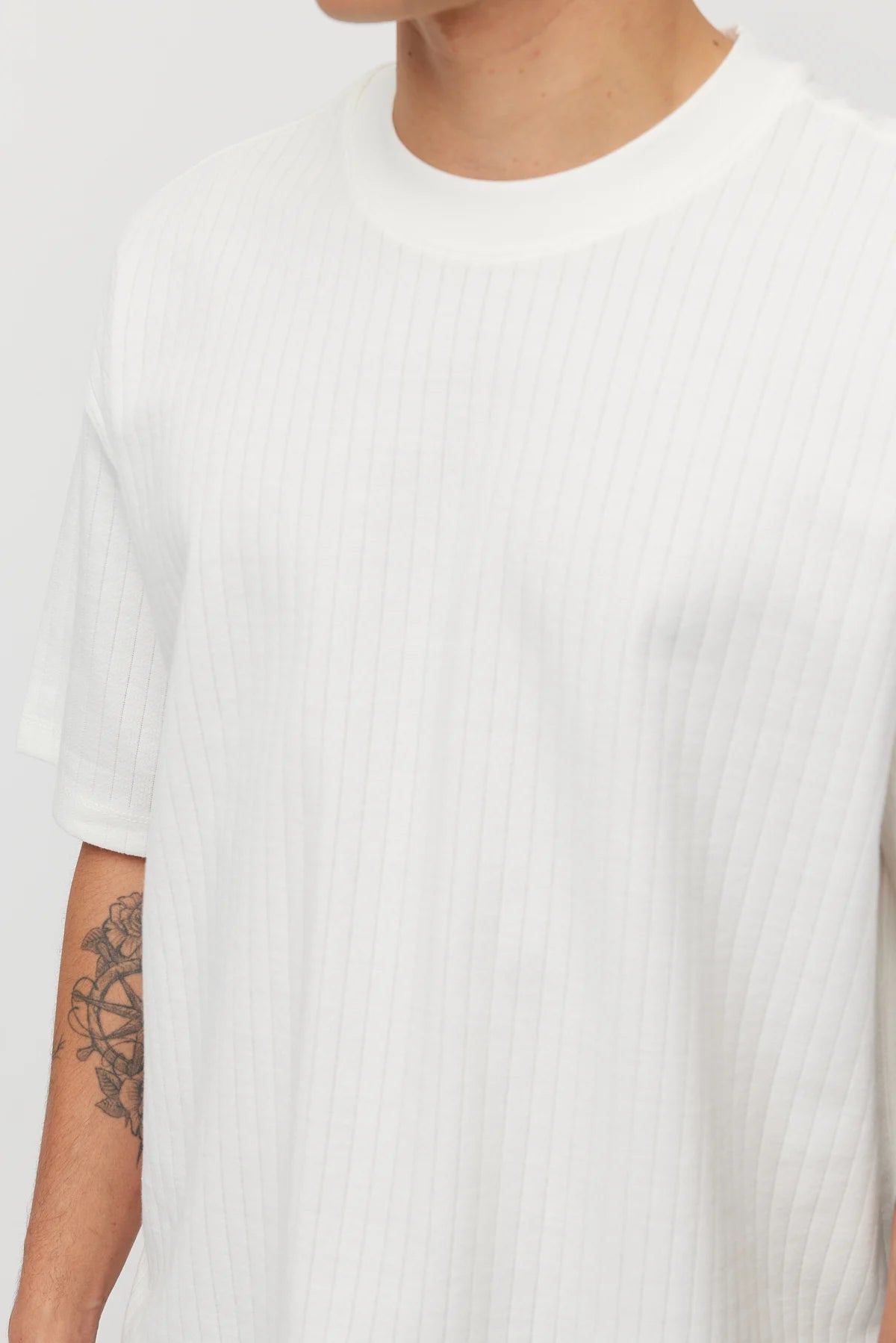 Men's Textured Crew Neck Oversize T-shirt