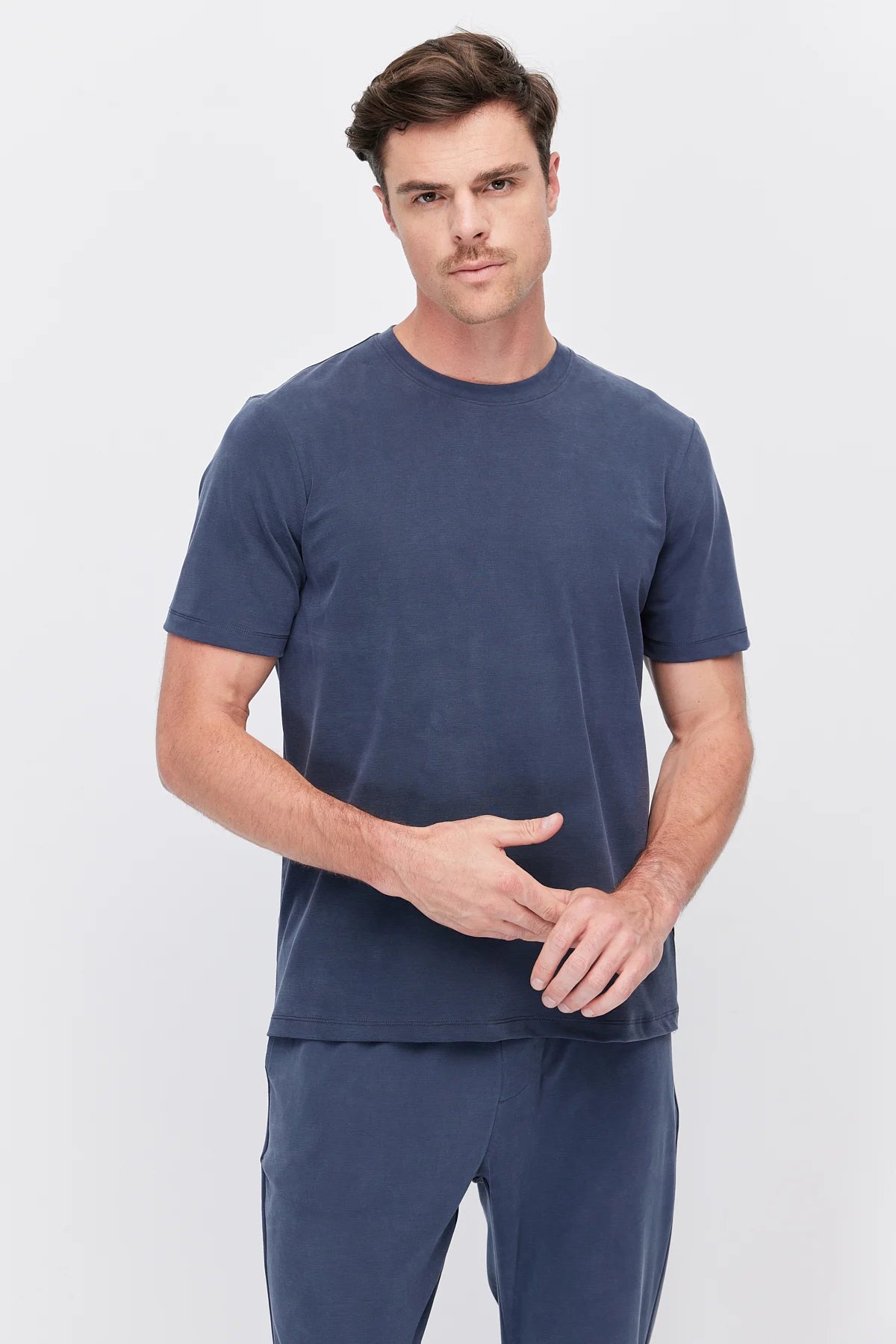 Men's basic crew neck t-shirt
