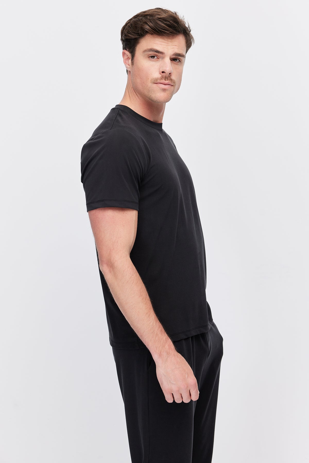 Men's basic crew neck t-shirt