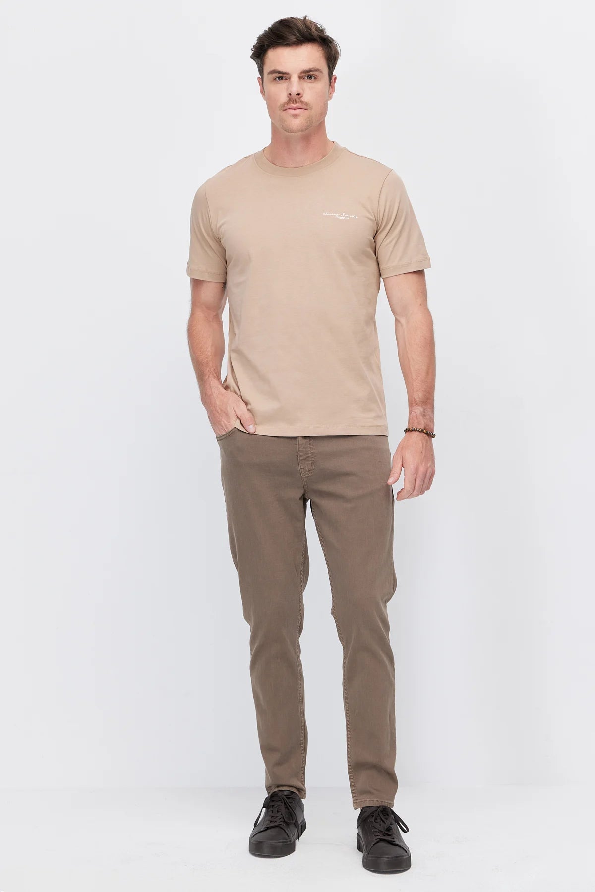 Men's Crew Neck T-shirt with Chest Print