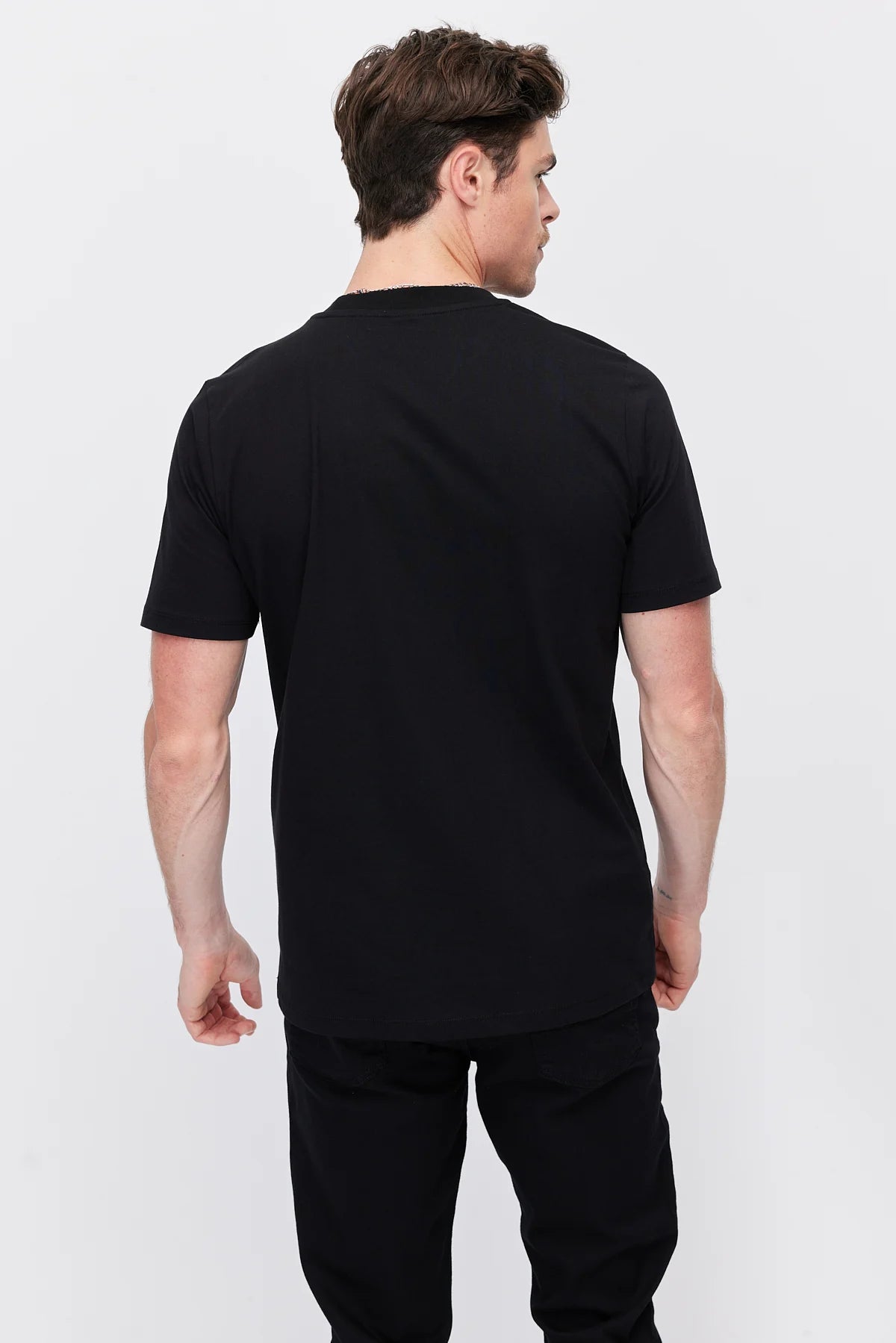 Men's Crew Neck T-shirt with Chest Print